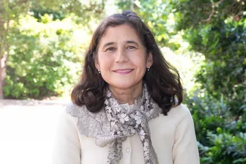 Dr Yvonne Hernandez-Kapila smiling