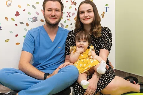 Richard Fike with his wife Ashlyn and daughter Scarlett.