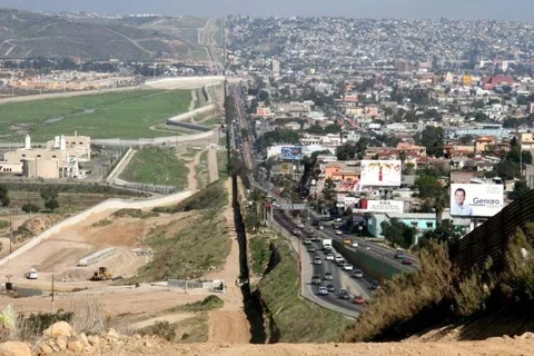 USA-Mexico border fence