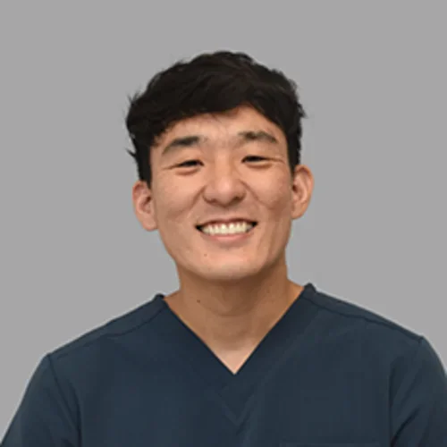 A picture of Dr. Alexander Han, D.D.S.