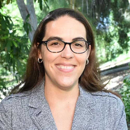 Dr. Beatriz Bezerra