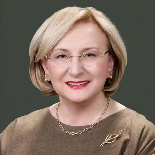 Headshot of Dr. Nadia Chugal