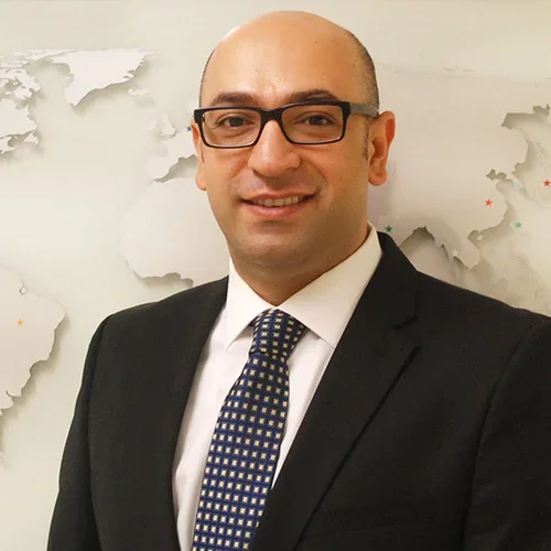 Photo of Dr. Alireza Moshaverinia