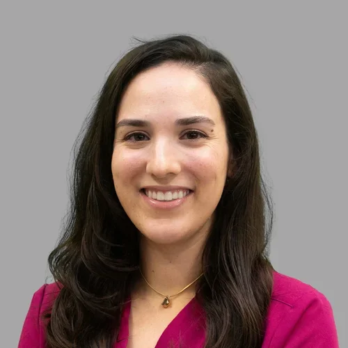 Dr. Aliza Amsellem is a Advanced Education in General Dentistry resident.