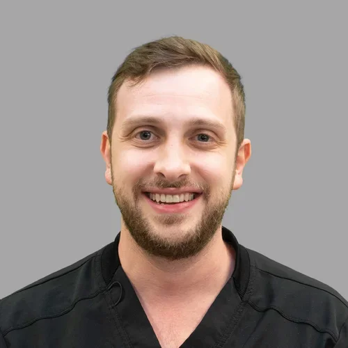 Dr. Aaron Goldstein is a Advanced Education in General Dentistry resident.