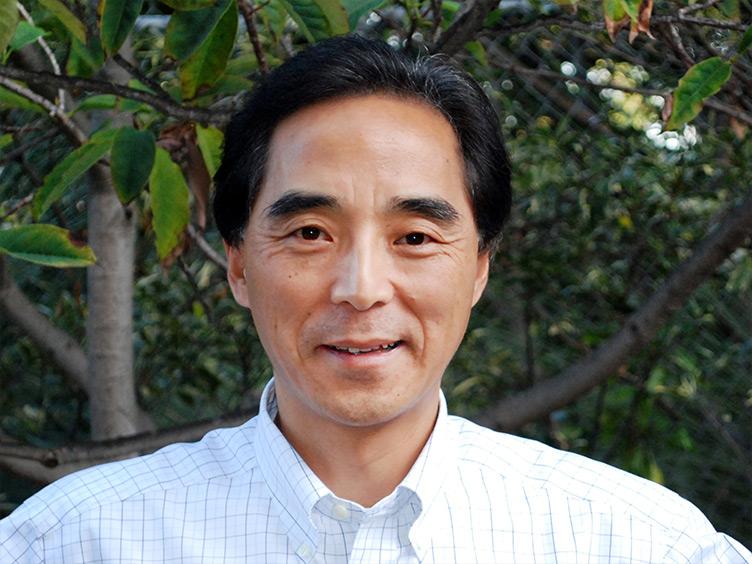 Photo of Dr. Honghu Liu