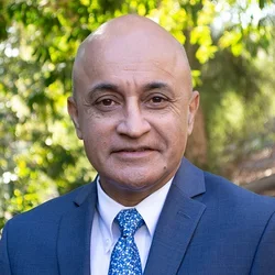 Photo of Dr. Sunil Kapila