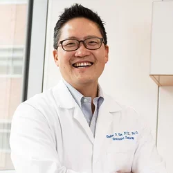 Headshot of Dr. Reuben Kim