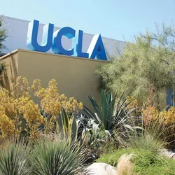 Outside of the Wilson-Jennings-Bloomfield UCLA Venice Dental Center