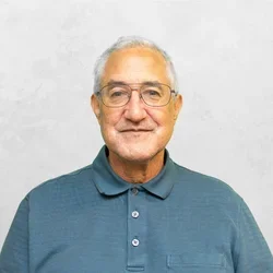 Dr. Stevan Dumas