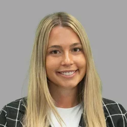 Dr. Eleanor Rhodehamel is a Endodontics resident.