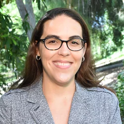 Dr. Beatriz Bezerra